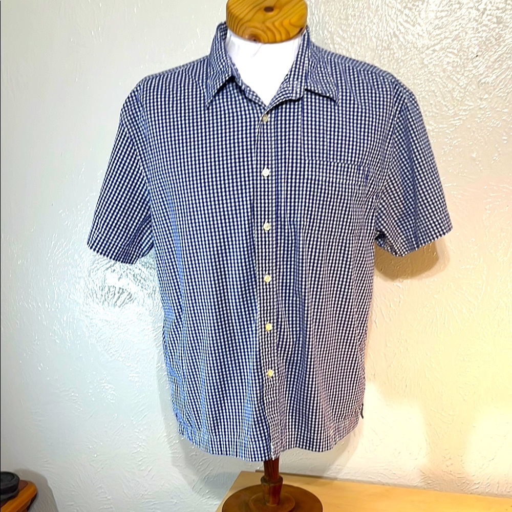 Gap men’s shirt, short sleeve blue jacket button up